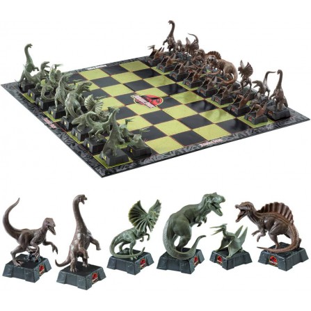 Jurassic Park Chess Set  ajedrez The Noble Collection